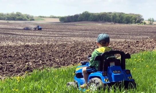 60288034 10157584072023933 3713243293203562496 N